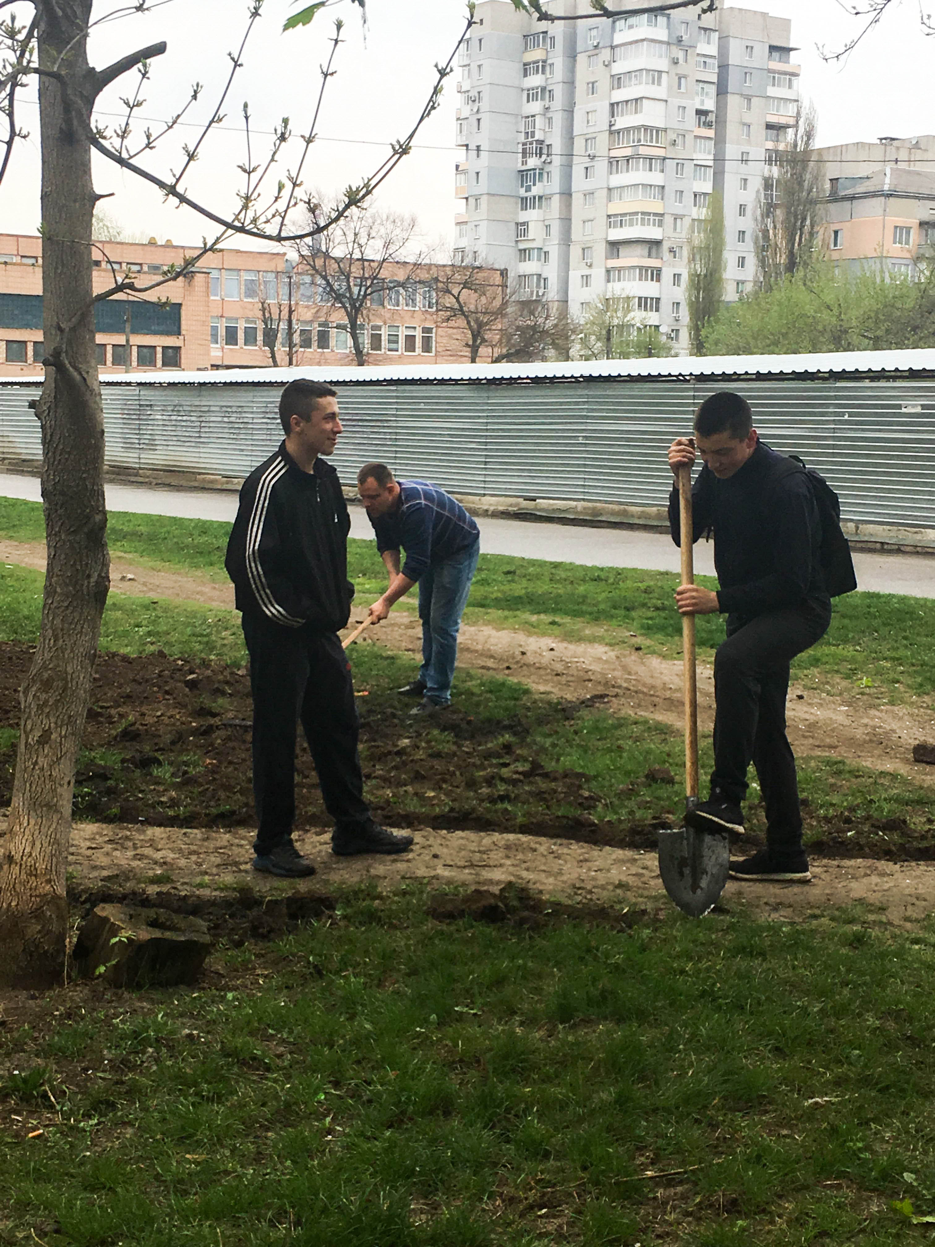 30739351 615416572141824 7328381591971954688 n