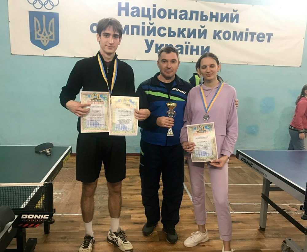 Команда ЦДУ перемогла у змаганнях обласної Універсіади з настільного тенісу
