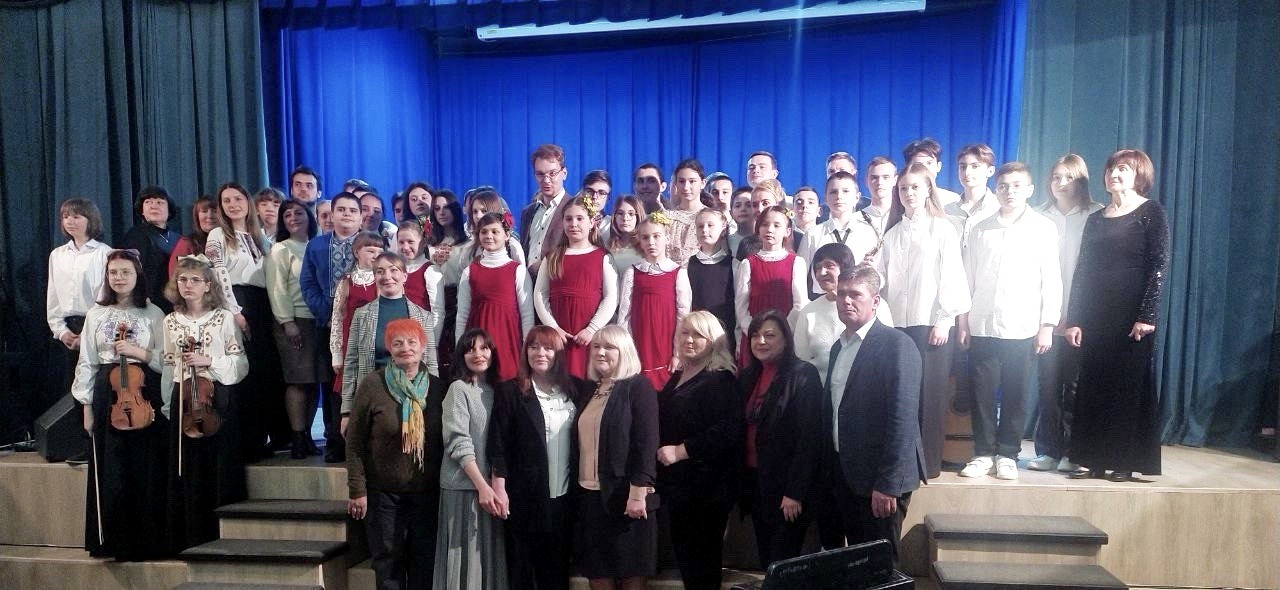 Крок за кроком: до творчості, мистецтва, професії