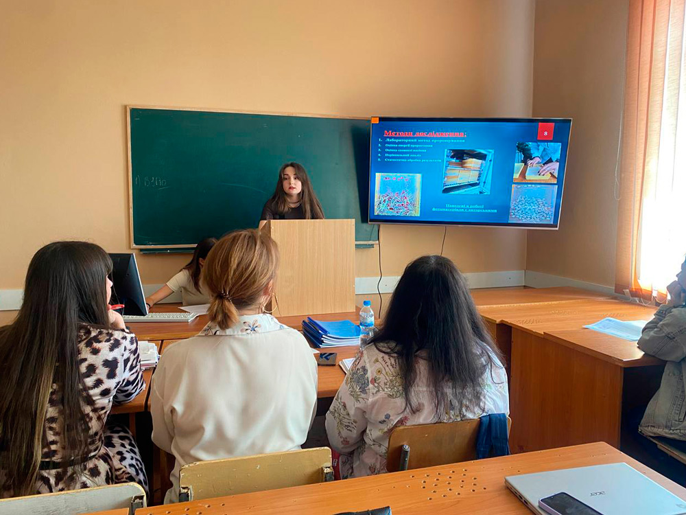 Студенти-біологи підбивають підсумки наукових досліджень